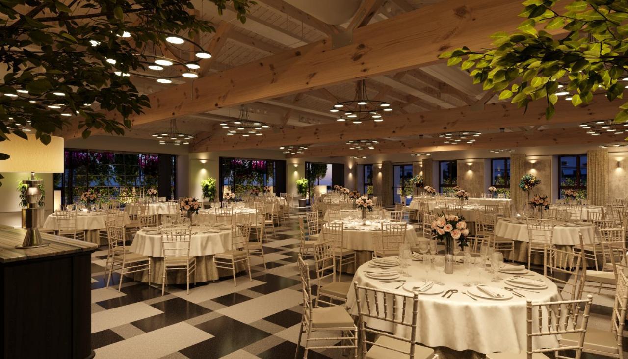Hospes Palacio De Arenales & Spa Касерес Экстерьер фото The interior of the ballroom